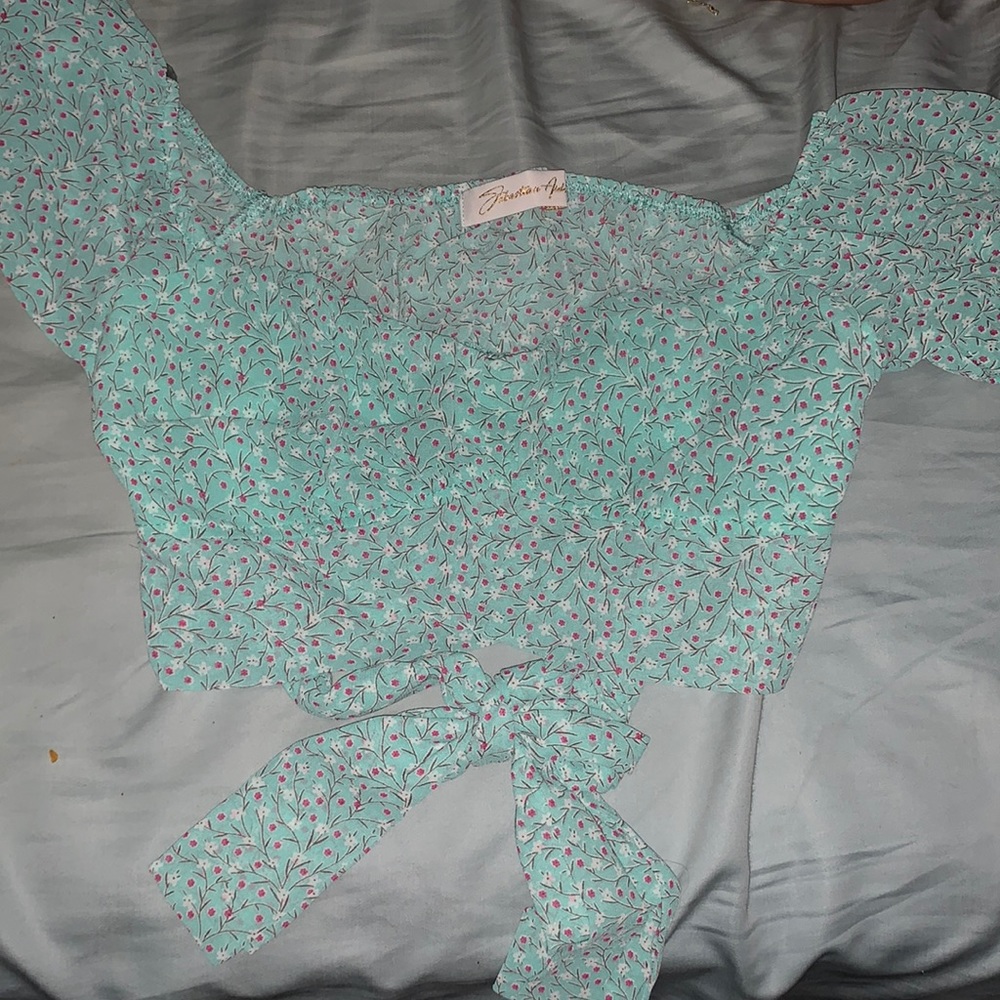 Size medium top
